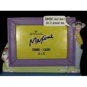 1MAX1311 Maxine Smile Just Dont Do It Around Me. 4 x 6 Photo Holder 