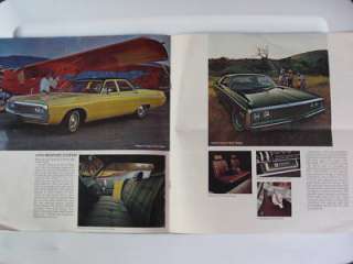 chrysler s 1970 sales brochure for the new yorker town country 300 and 