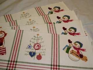 WHITE WOVEN CHRISTMAS HOLIDAY SNOWMAN SNOWFLAKE PLACEMAT PLACE MAT SET 