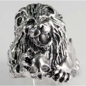  A Spectacular Sterling Silver Lion Head with Skull Ring 