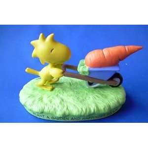 Hallmark Peanuts Gallery Woodstock Plant A Garden Porcelain Figurine 