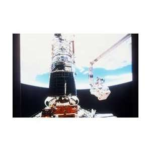  Hubble Space Telescope   First Servicing Mission