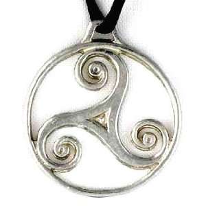 Triquetra Triskele Celtic Pendant Necklace Charm Wicca Wiccan Pagan 