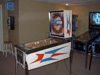 Williams HOT LINE Vintage 1966 Classic Arcade Pinball Machine  