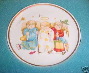 Berta Hummel 1977 Schmid Christmas Heavenly Mini Plate  