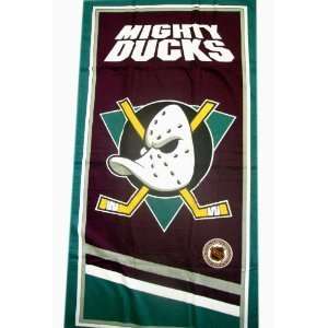 NHL Anaheim Mighty Ducks Logo Beach Towel   Large Mighty Ducks Towel 