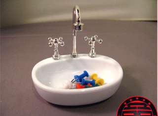 World Smallest Bathroom Sink Paper Clip Pin Holder RARE  