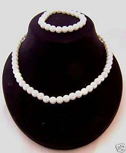 girls CHRISTMAS necklace bracelet set white glass pearl  