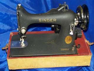 SINGER 99 CRINKLE SEWING MACHINE 1941 AG106607 BEAUTY CASE RARE 