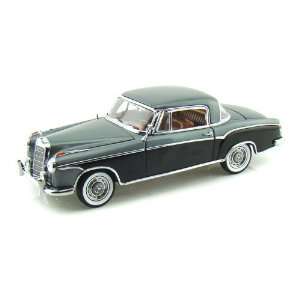  1958 Mercedes Benz 220SE Coupe 1/18 Silver/Black Toys 