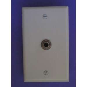  1/4 Single Gang Ivory Wall Plate w/ Speakon Connector 