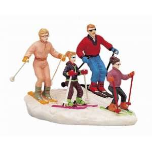  Lemax Vail Village Collection Family Ski Along Table Piece 