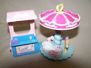 Fisher Price Merry Go Round Ride Sweet Streets 2002  