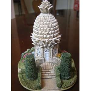  The Pineapple House Lilliput Lane Arts, Crafts & Sewing