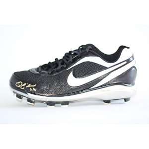 Brett Gardner Signed Game Used Cleats   Game Used MLB Autographed 