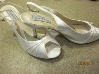   heels Size 10M WHITE SATIN Wedding sling backs NEW touch ups  
