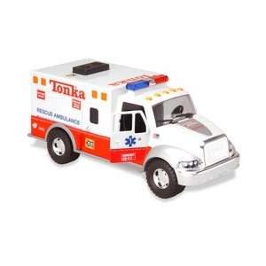  Tonka Light & Sound Ambulance   Red Toys & Games