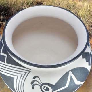 Taos Pueblo Mica Clay Pottery Pot by Avaros 59W  