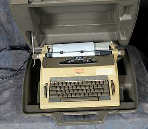 Electric Royal Medallion II Typewriter with Case  
