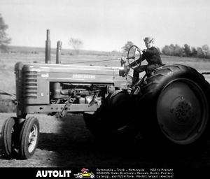1948 ? John Deere Model B Tractor Photo  