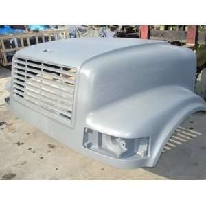 International 4700 / 4900 Hood