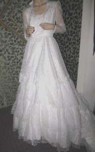 Sweet Romantic Vtg Bridallure 4 Ruffle Lace Layer Wedding Dress, Size 