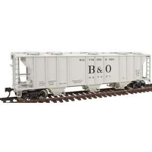  Walthers   PS 2 2893 Cubic Foot 3 Bay Covered Hopper B&O 