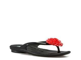 OKA b. Lucy Flip Flop   DSW