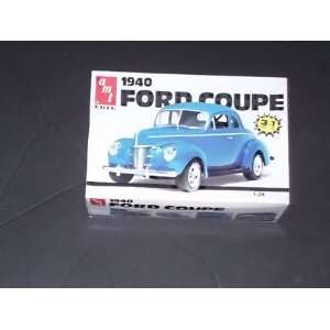  AMT 1940 Ford Coupe Model Car Kit Toys & Games