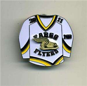 PEE WEE MINOR HOCKEY FARGO FLYERS ND JERSEY PIN  