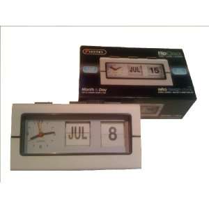    New Decorative Flip Clock Time Date Alarm Calendar