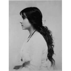  Portrait of Young Elizabeth Bowes Lyon, the Future Duchess 