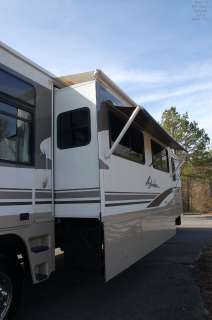 03 WINNEBAGO ADVENTURE GAS RV 2SL 38 45K MILES~SPACIOUS LAYOUT 