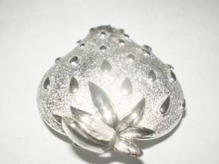   Silvertone HUGE STRAWBERRY Signed Sarah Coventry COV Pin Brooch  