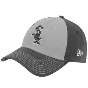   New Era Chicago White Sox Two Tone Platinum Classic 39Thirty Flex Hat