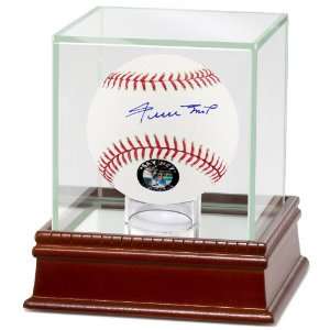  Willie Mays Autographed Baseball Toys & Games