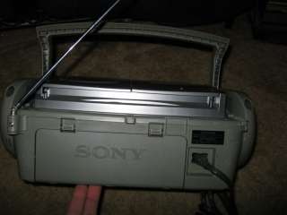   More Details about  Sony CFD V17 Cassette/CD Boombox Return to top