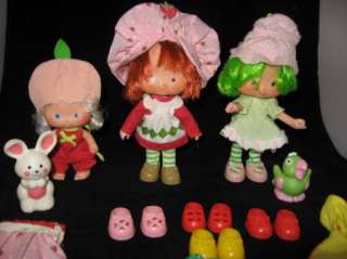Vintage Strawberry Shortcake & Friend Dolls Shoes pets & Clothes 
